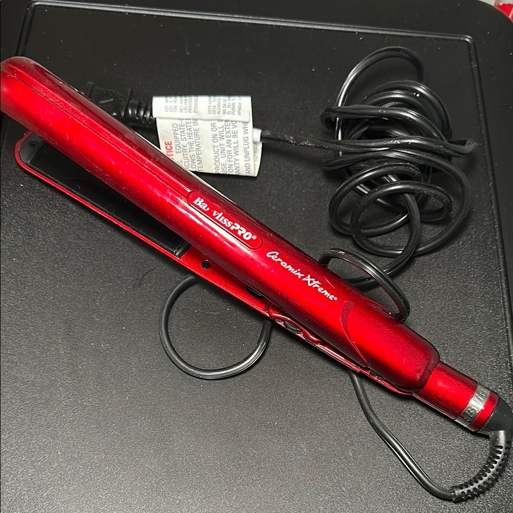 BabylissPRO Red Ceramic Flat Iron